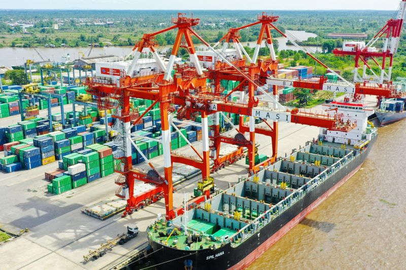 Listrik Pelabuhan Trisakti Naik! Ekonomi Kaltim Bergeliat?
