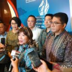 Ekonomi RI Melesat? Apindo Beri Peringatan Keras!