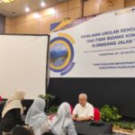 Ekonesia -  Solok kini berseri! Kabar gembira datang dari ranah Minang. Pemerintah Kabupaten Solok sukses mengamankan kucuran dana segar dari APBN senilai Rp23 miliar. Dana jumbo ini akan digunakan untuk memoles jalan-jalan strategis di Kecamatan Lembah Gumanti.