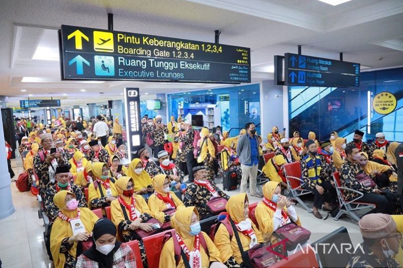 Umroh Dongkrak Angka Terbang Internasional Juli Ini