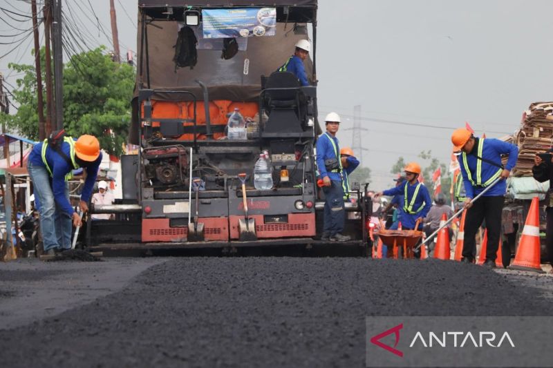Aspal Ajaib Bekasi Pangkas Biaya Jalan 50 Persen