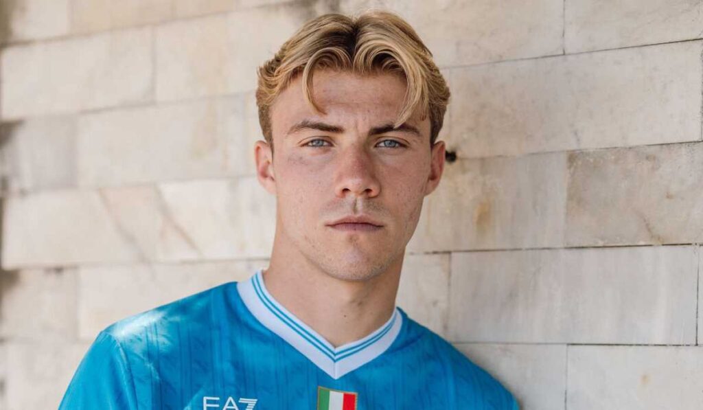 Hojlund Sakit Hati Dibuang MU ke Napoli