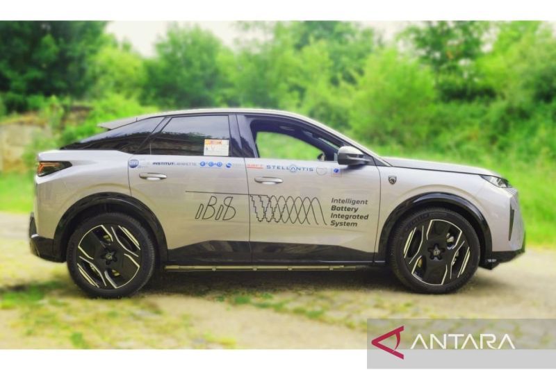 Baterai Mobil Listrik Ringan Isi Daya Lebih Cepat?