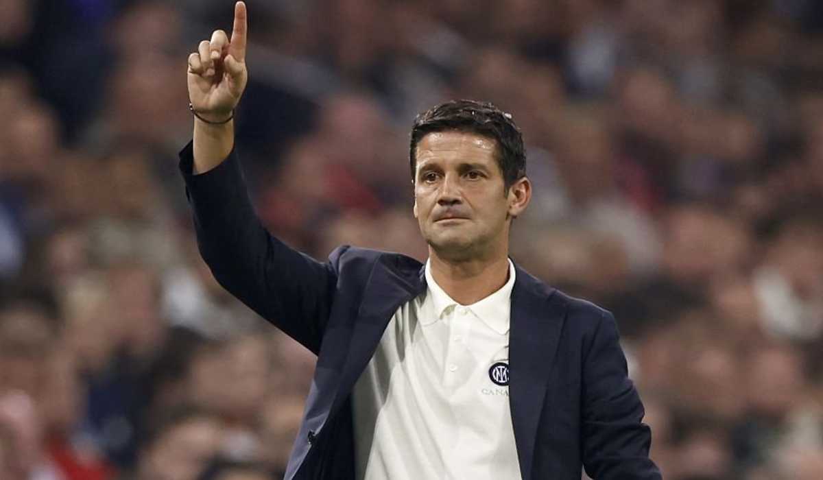 Inter Bangkit! Ajax Tumbang di Kandang