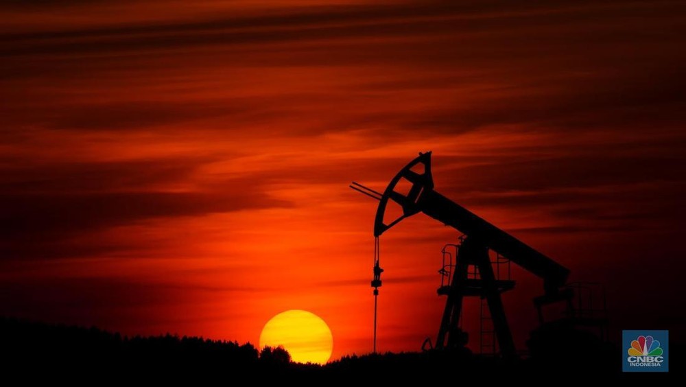 Harga Minyak Dunia Tertahan Gejolak Ukraina