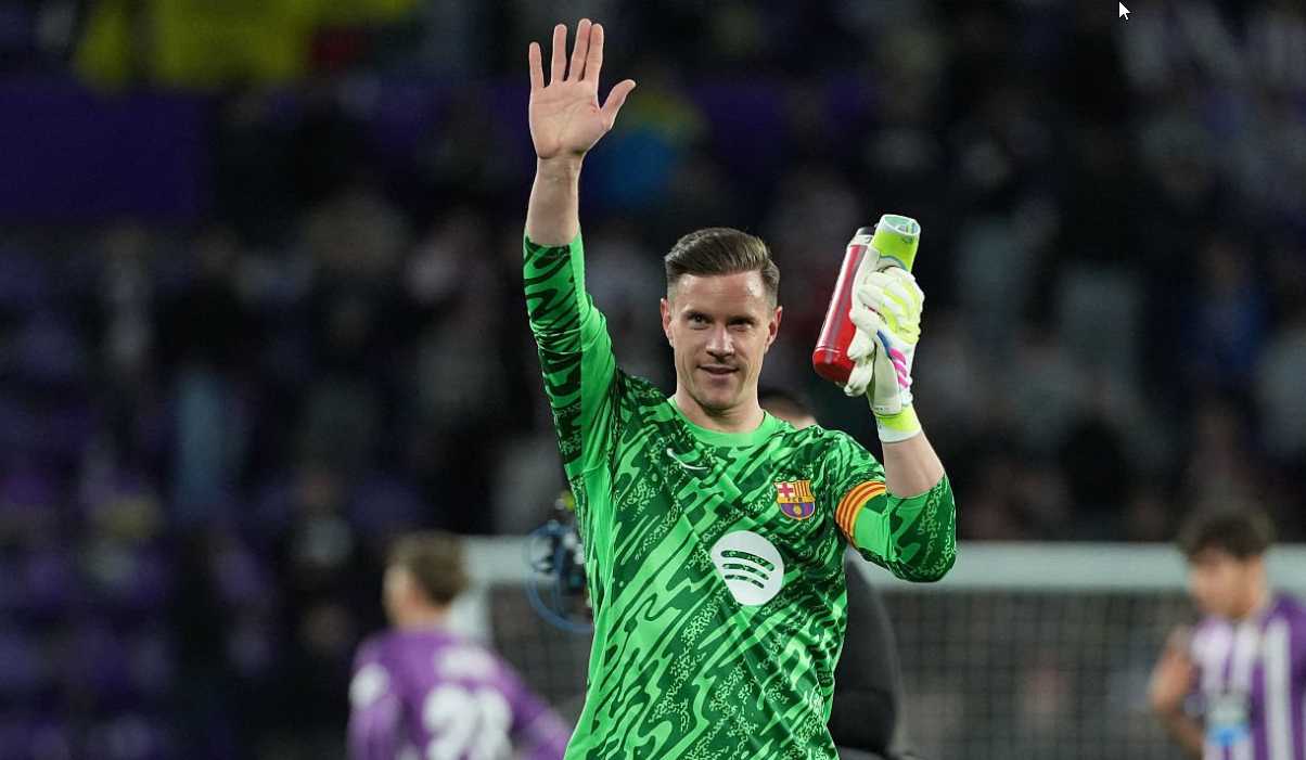 MU Incar Kiper Barca? Transfer Kejutan Siap Guncang! 1 MU Incar Kiper Barca? Transfer Kejutan Siap Guncang!