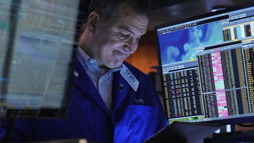 Panik! Pasar AS Bergejolak Ada Apa Sebenarnya? 1 Panik! Pasar AS Bergejolak Ada Apa Sebenarnya?