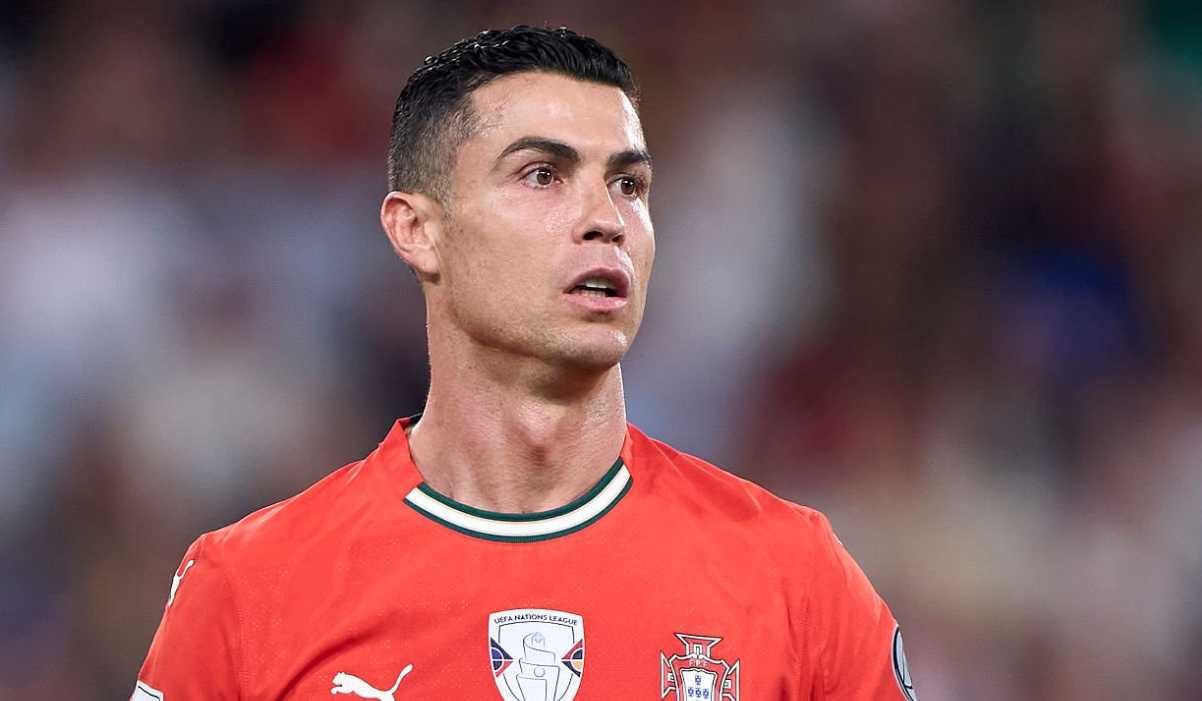 Ronaldo Awet Muda? Rahasia Gila Sang Bintang Terbongkar! 1 Ronaldo Awet Muda? Rahasia Gila Sang Bintang Terbongkar!