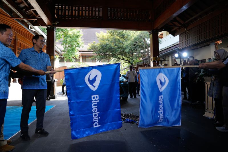 bluebird gebrak solo siap manjakan wisatawan