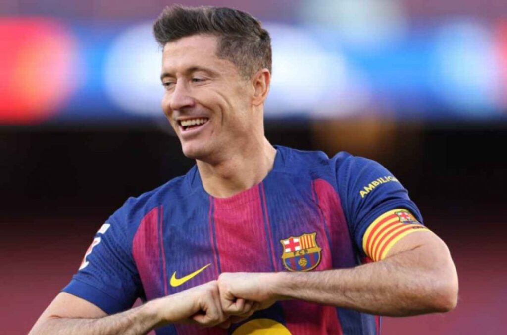 flick bikin geger lewandowski starter lawan levante