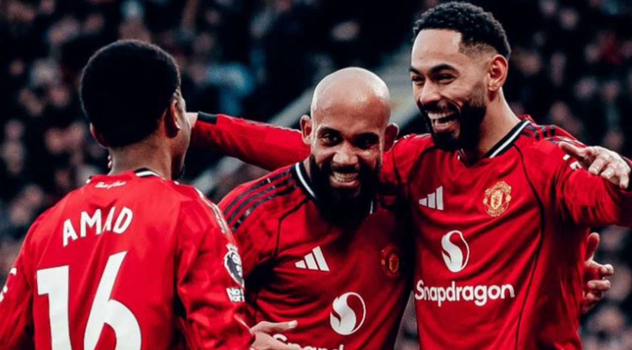 Old Trafford Meledak Gol Penentu Menit Akhir 1 Old Trafford Meledak Gol Penentu Menit Akhir