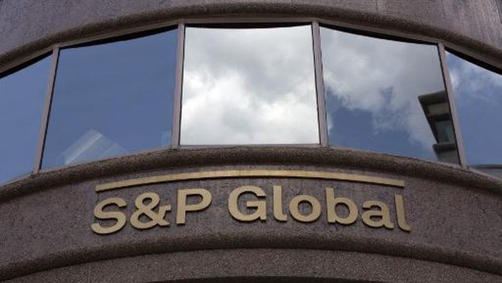 S&P Ramal Rupiah 17 Ribu Tapi Ada Kabar Baik 1 S&P Ramal Rupiah 17 Ribu Tapi Ada Kabar Baik
