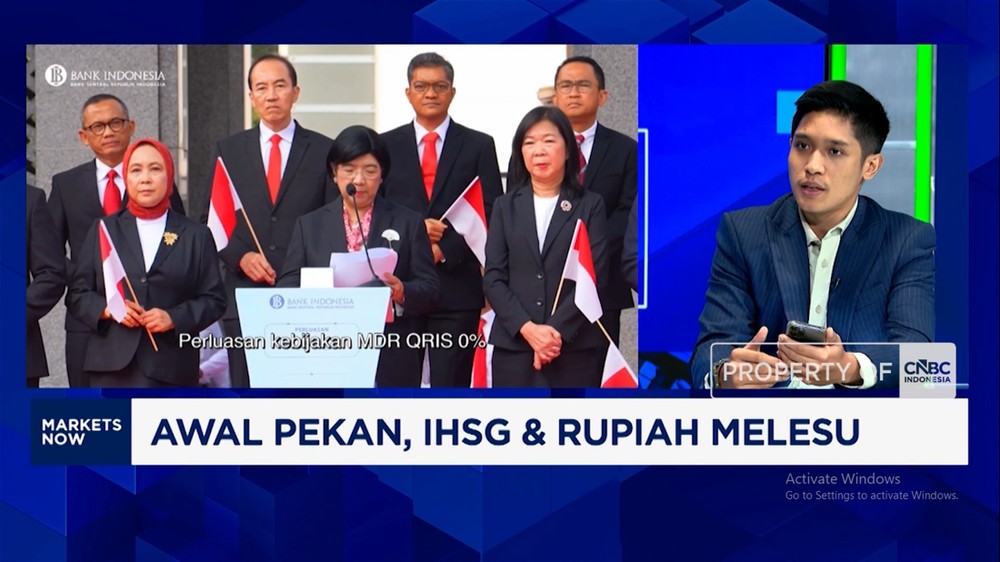 Kejutan BI Kartu Kredit Lokal QRIS Nol Persen 1 Kejutan BI Kartu Kredit Lokal QRIS Nol Persen